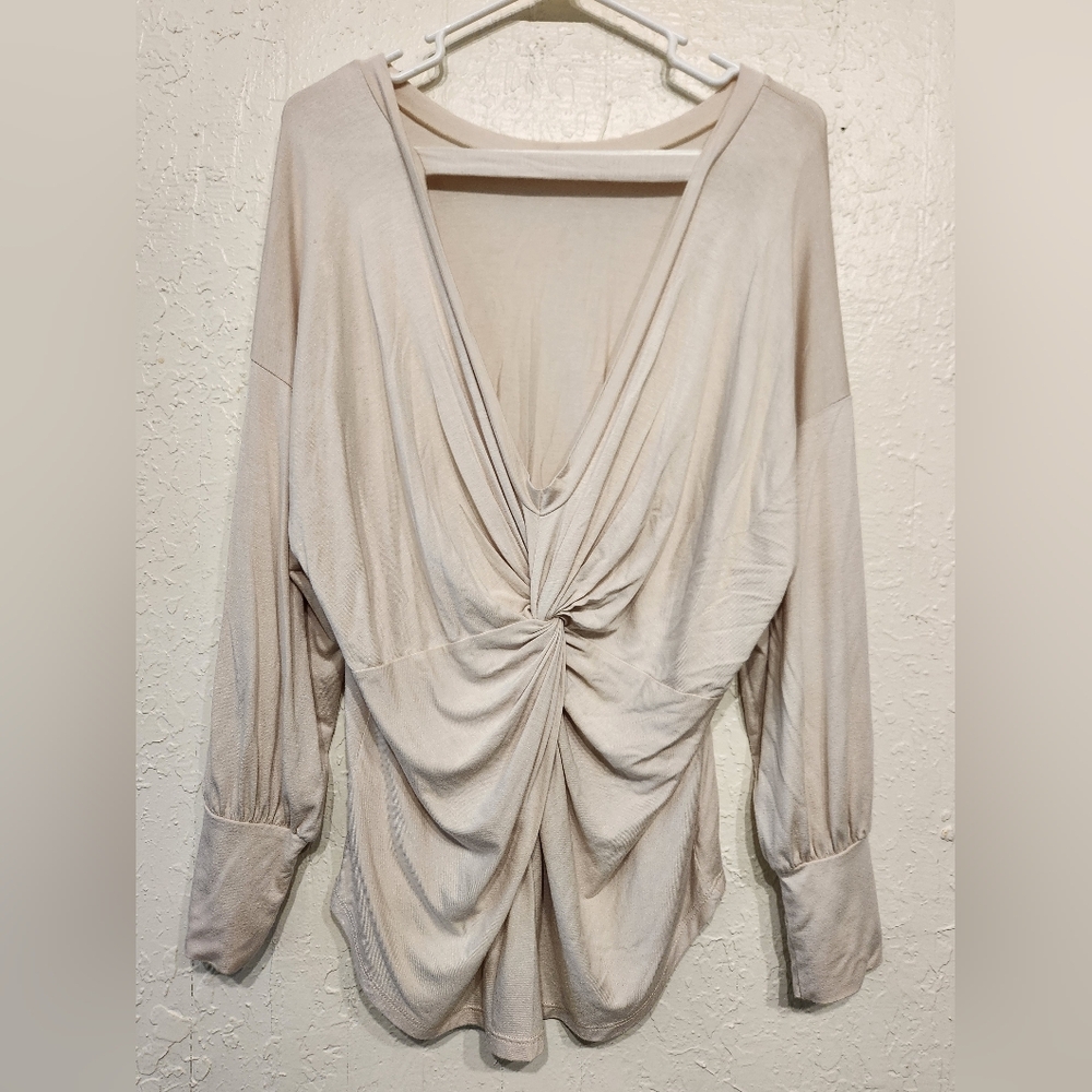 Flattering Open Back Dolman Top - Picture 3 of 4